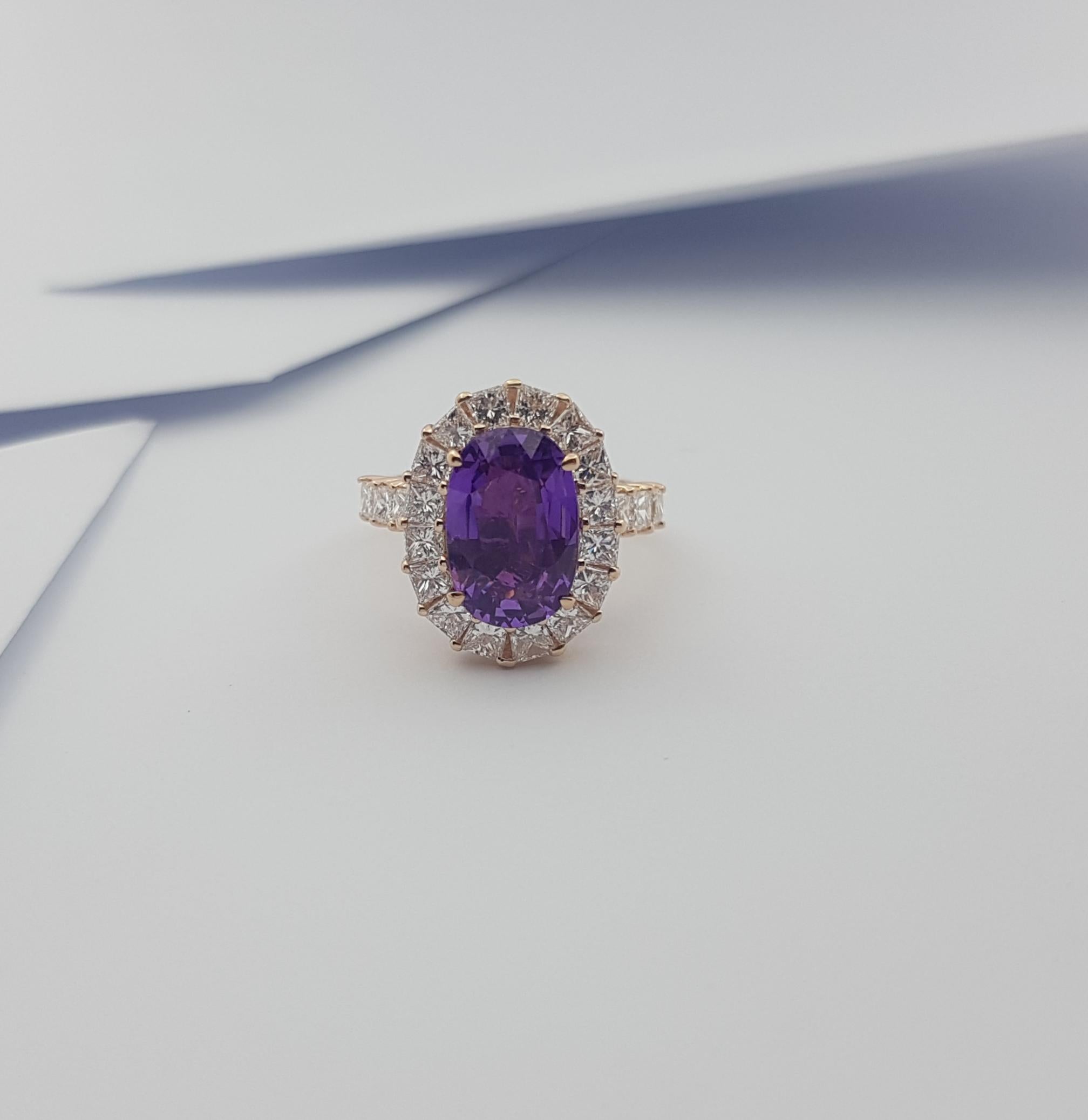 Bague en or rose 18 carats sertie d'un saphir violet de 5 carats certifié GIA et de diamants en vente 7