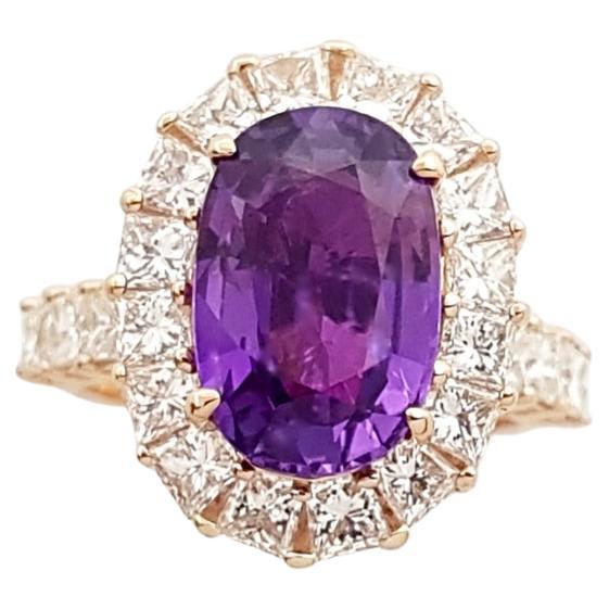 Bague en or rose 18 carats sertie d'un saphir violet de 5 carats certifié GIA et de diamants en vente
