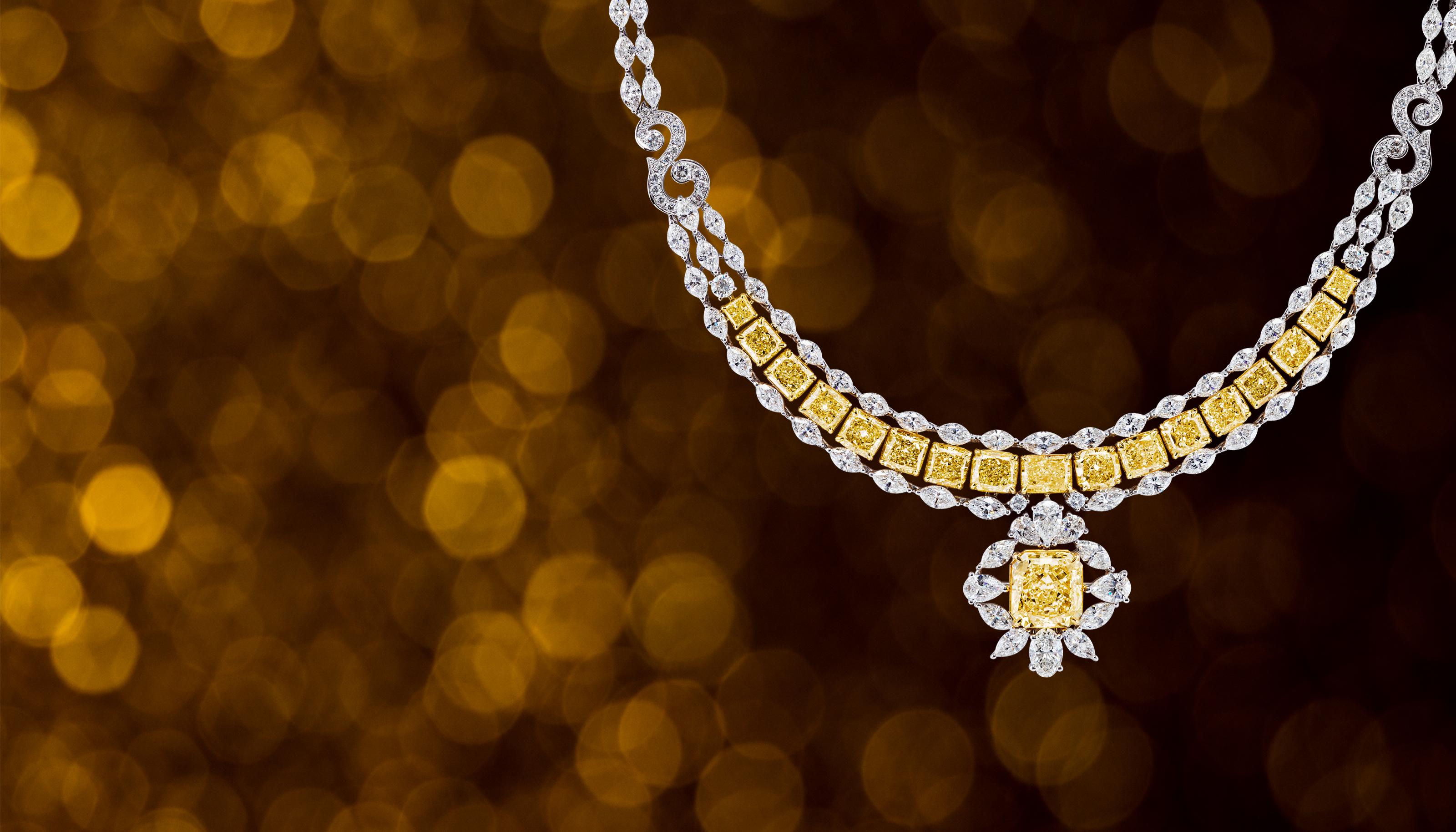 Lustre en or 18 carats avec diamant jaune fantaisie de 50 carats certifié GIA en vente 5
