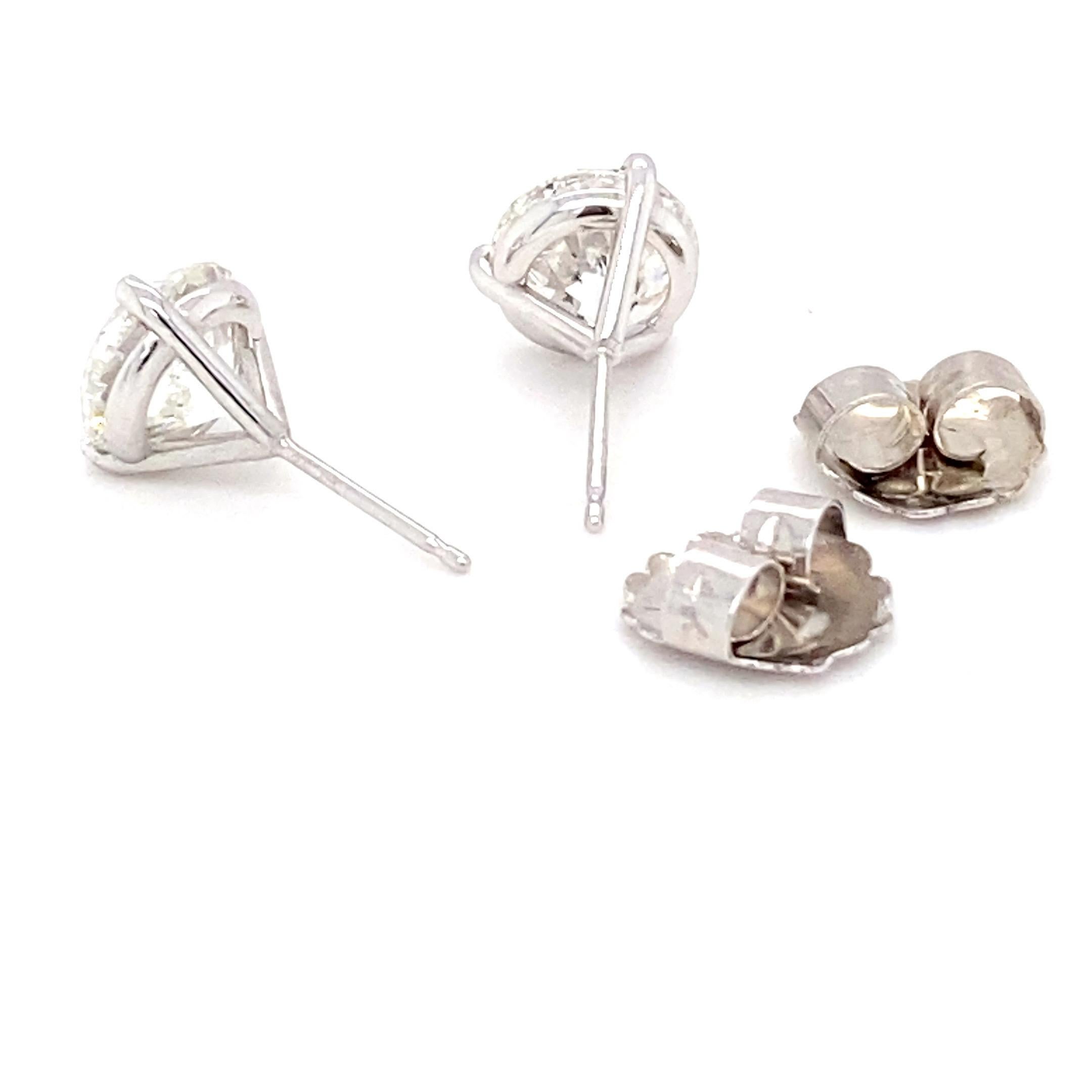GIA Certified 5.00 Carat Brilliant Cut Diamond Stud Earrings For Sale 2
