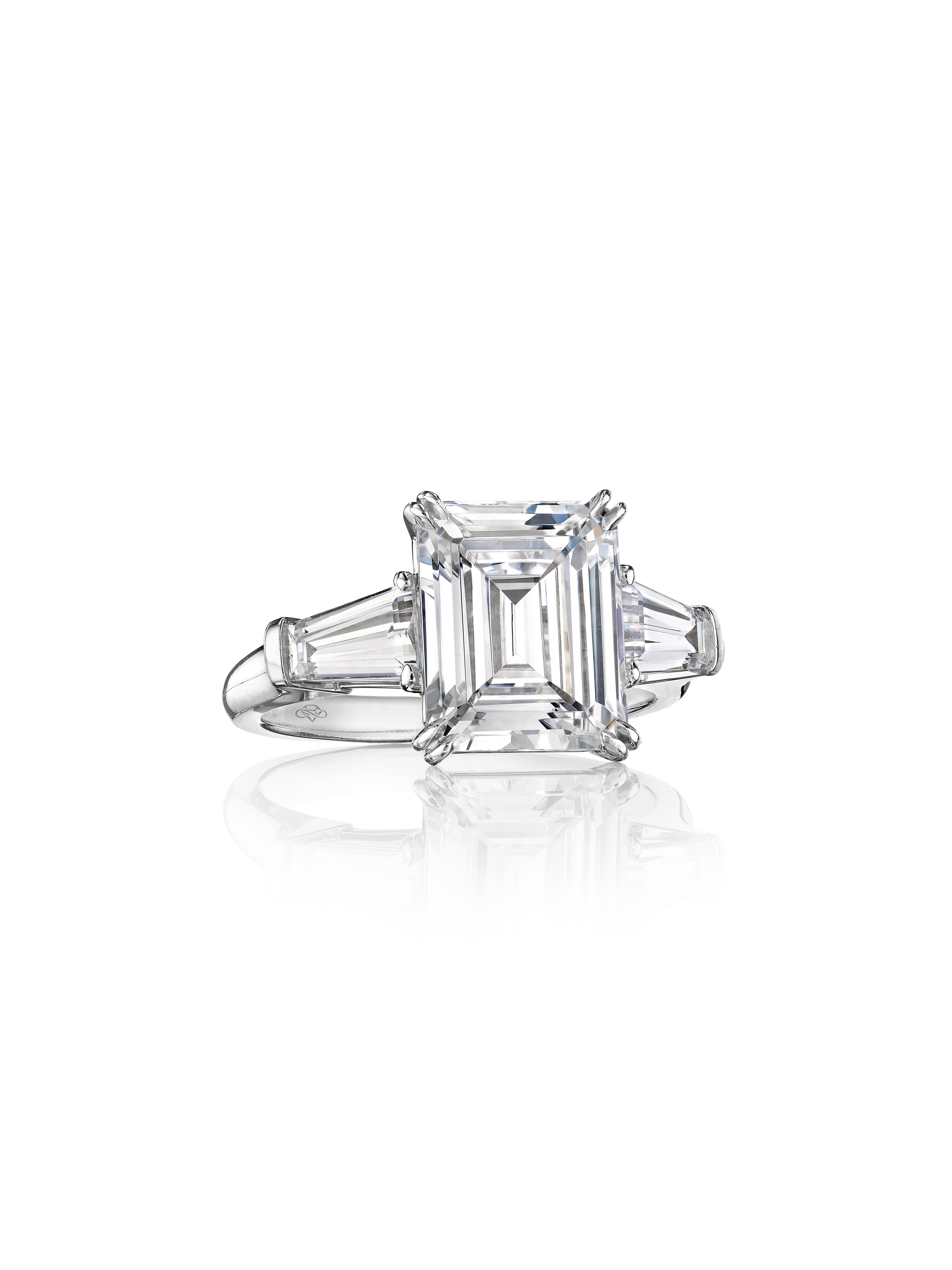 Modern GIA Certified 5.00 Carat E VS2 Emerald Diamond Engagement Ring 