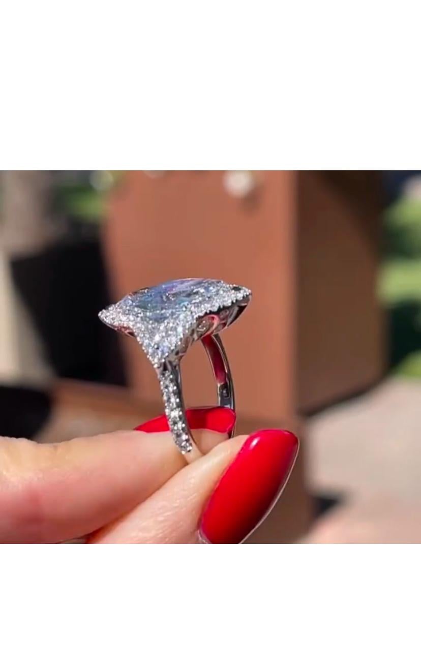 Certificato GIA  Anello in oro 18 carati con diamante a forma di marquise da 5,00 carati In condizioni Nuovo in vendita a Massafra, IT