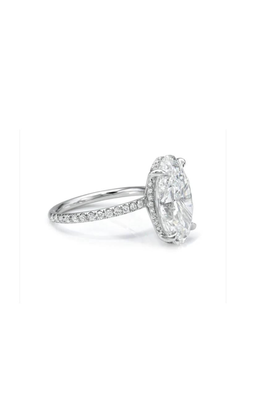 GIA zertifiziert 5,00 Karat Oval Form Diamant 18k Gold Solitär Ring (Ovalschliff) im Angebot