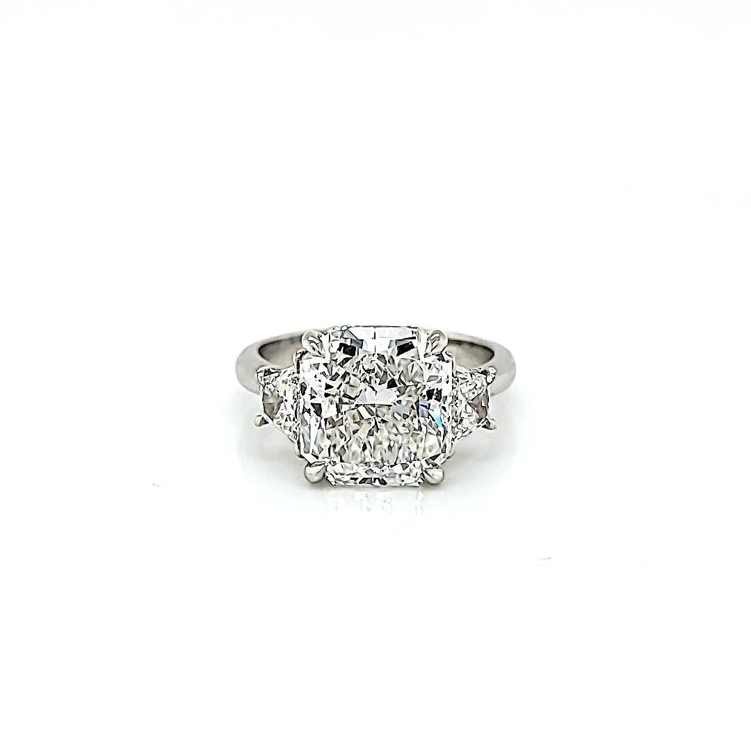 GIA Certified 5.00 Carat Radiant Cut Diamond Three-Stone Ring In New Condition In New York, NY