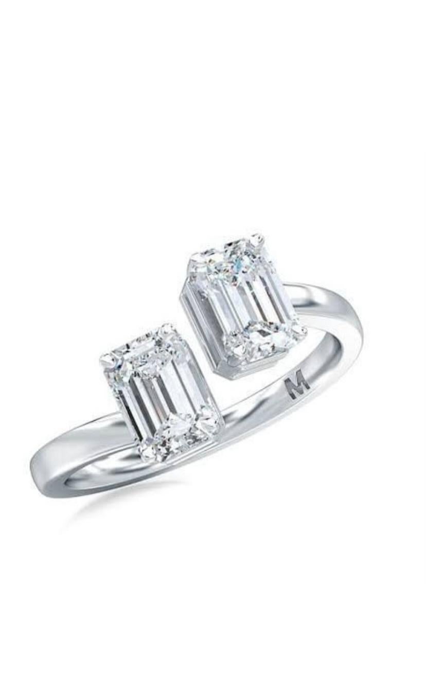 GIA Certified 5.00 Carati D/VVS2 Smeraldi a forma di diamante Anello in oro 18K In condizioni Nuovo in vendita a Massafra, IT
