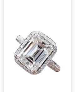 GIA Certified 5.00 Carats Emerald Shape Diamond 18K Gold Solitaire Ring