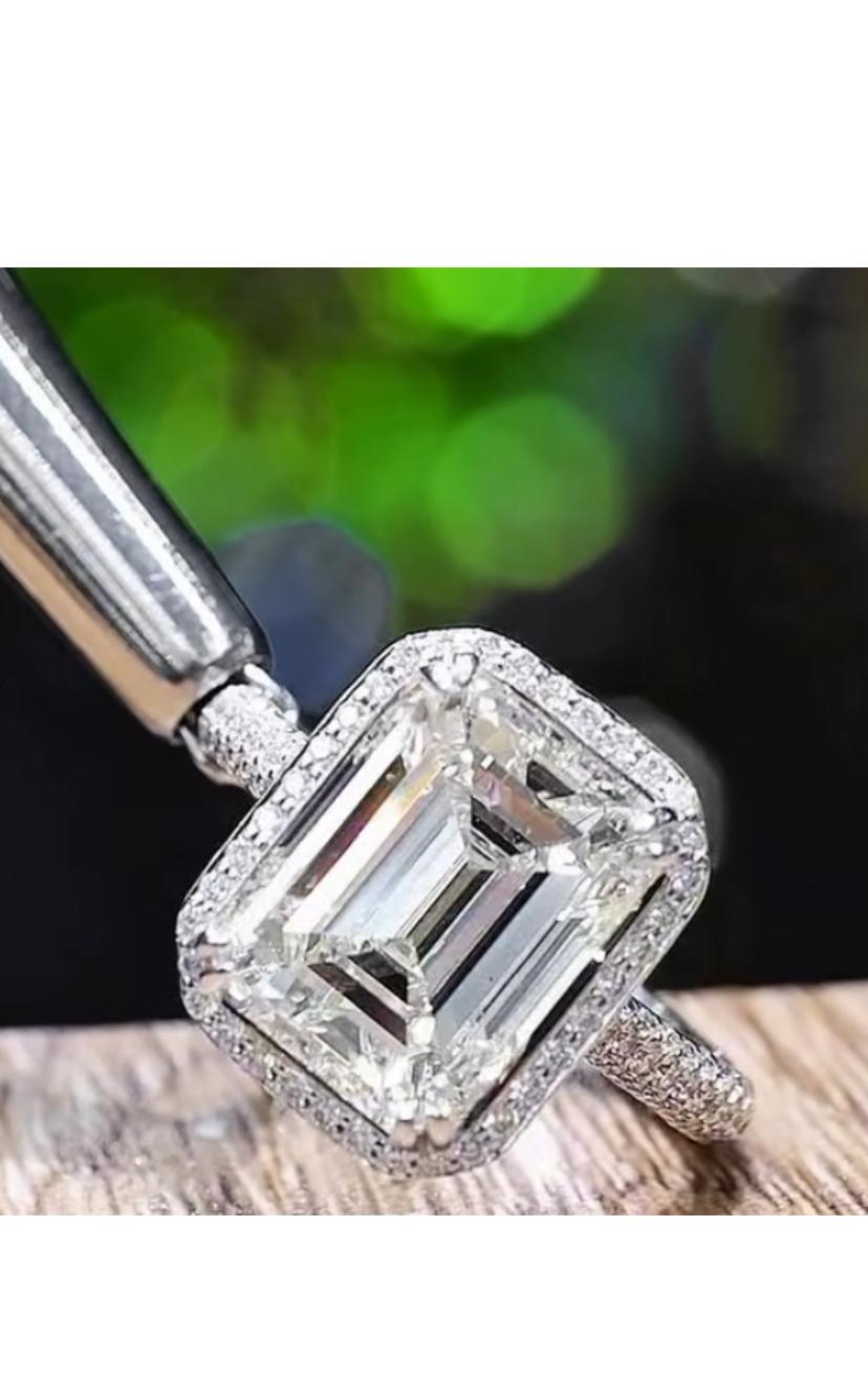 GIA-zertifizierter Solitär-Ring, 5,00 Karat Smaragdform, Diamant 18K Gold, Solitär (Smaragdschliff) im Angebot