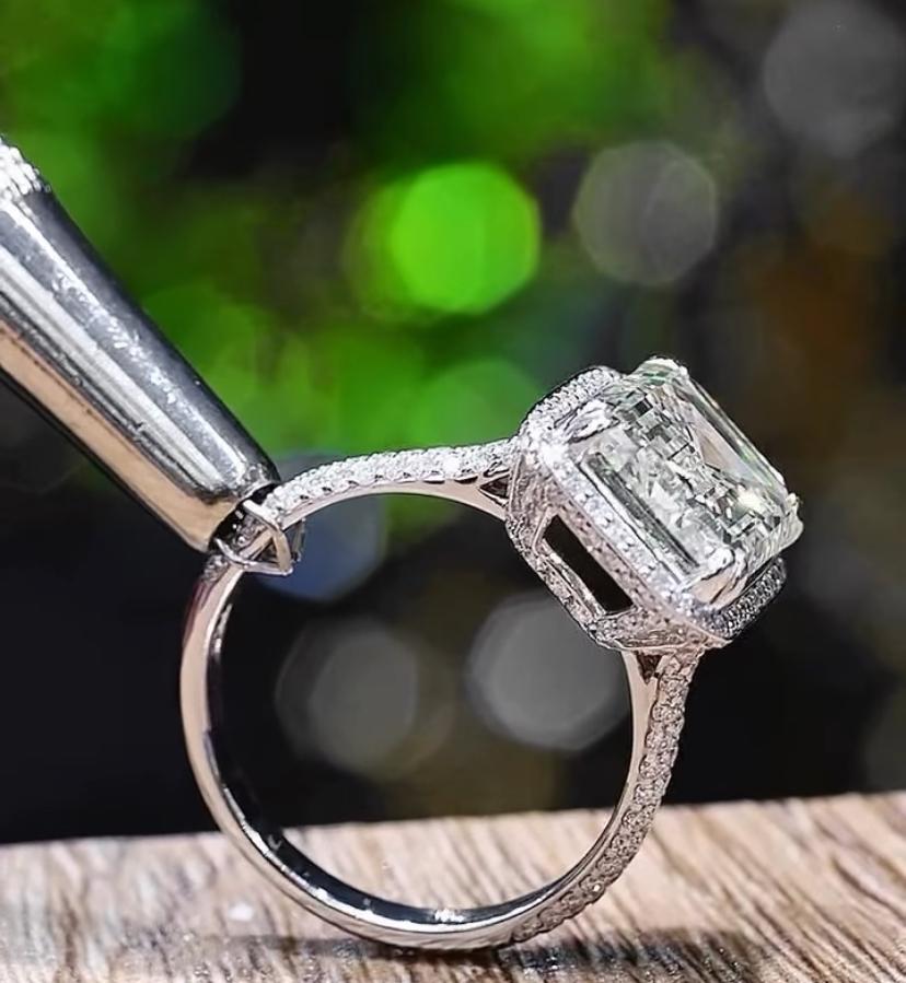 GIA-zertifizierter Solitär-Ring, 5,00 Karat Smaragdform, Diamant 18K Gold, Solitär für Damen oder Herren im Angebot