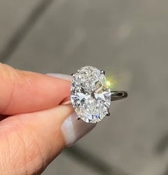 GIA Certified 5.00 Carats F/VVS1 Oval Shape Diamond 18K Gold Solitaire Ring