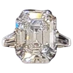 GIA zertifiziert 5,00 Karat G/VVS  Quadratischer Smaragd Form Diamant 18k Gold Ring