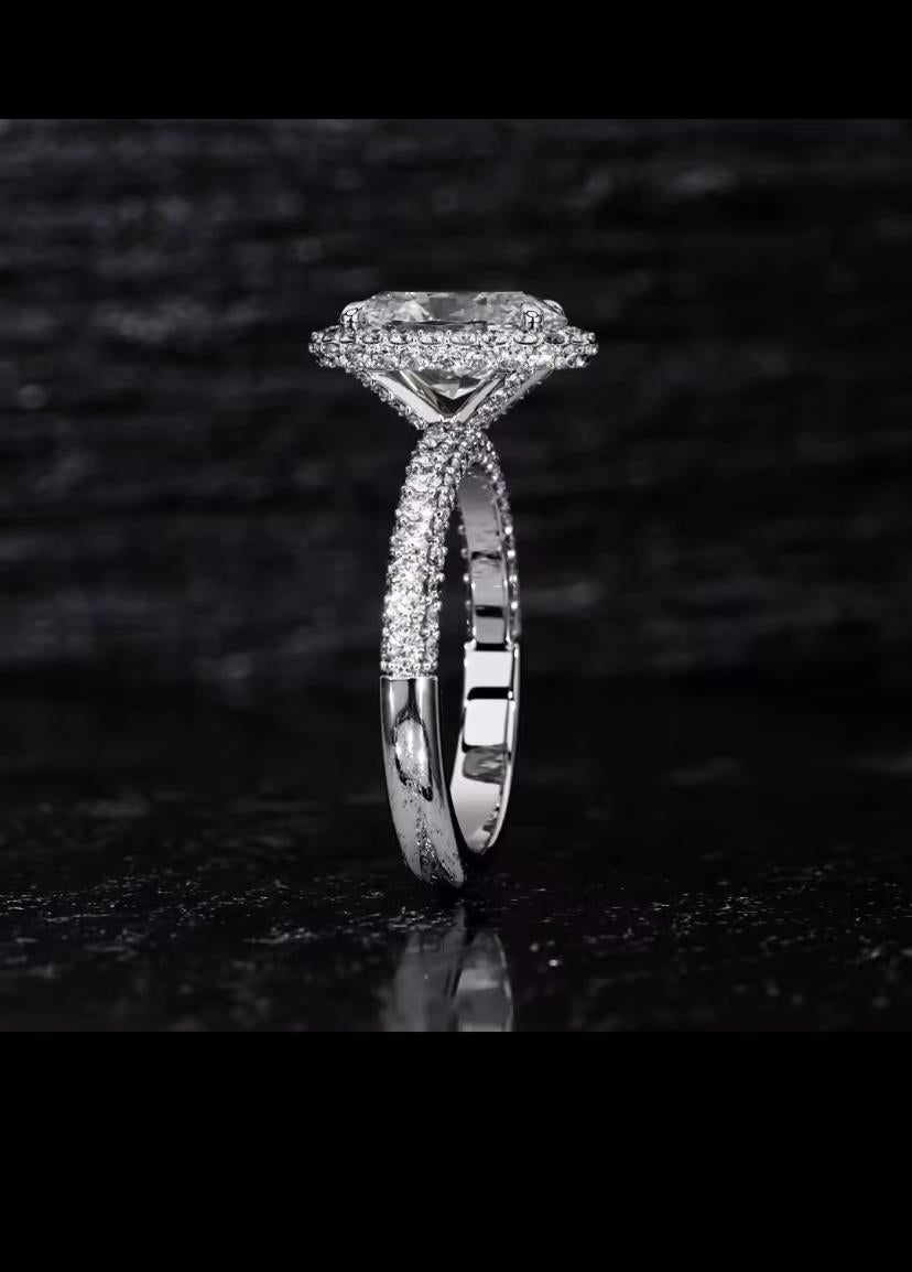 GIA zertifiziert 5,00 Karat Oval Form Diamant 18K Gold Solitär Ring (Ovalschliff) im Angebot