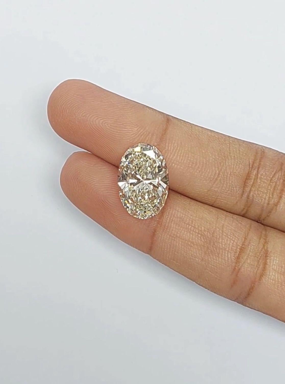 GIA zertifiziert 5,00 Karat Oval Form Diamant 18K Gold Solitär Ring im Angebot 3