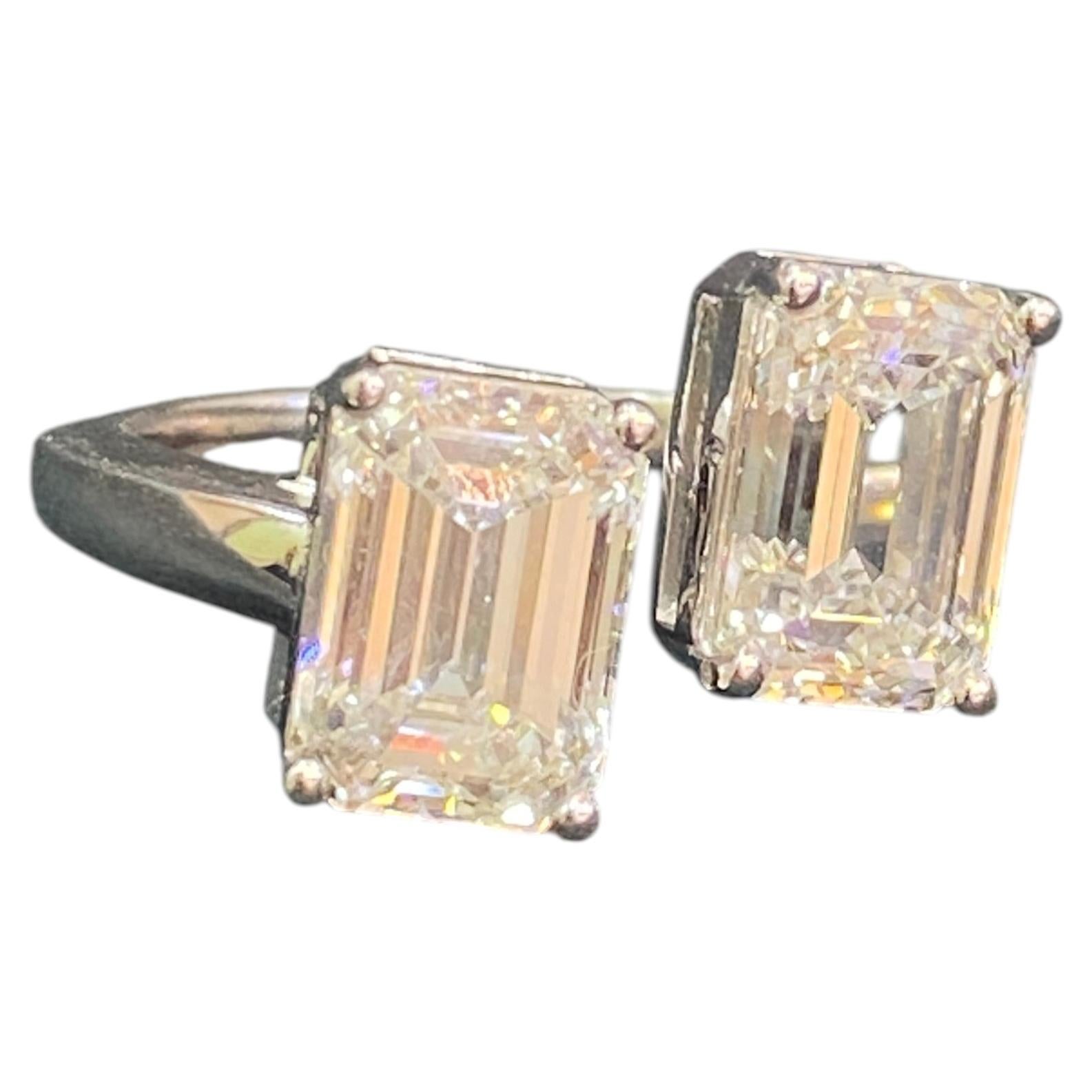 GIA Certified 5.00 Ct Twin Emerald Cut E/VVS2 Diamonds Engagement Ring 18K Gold