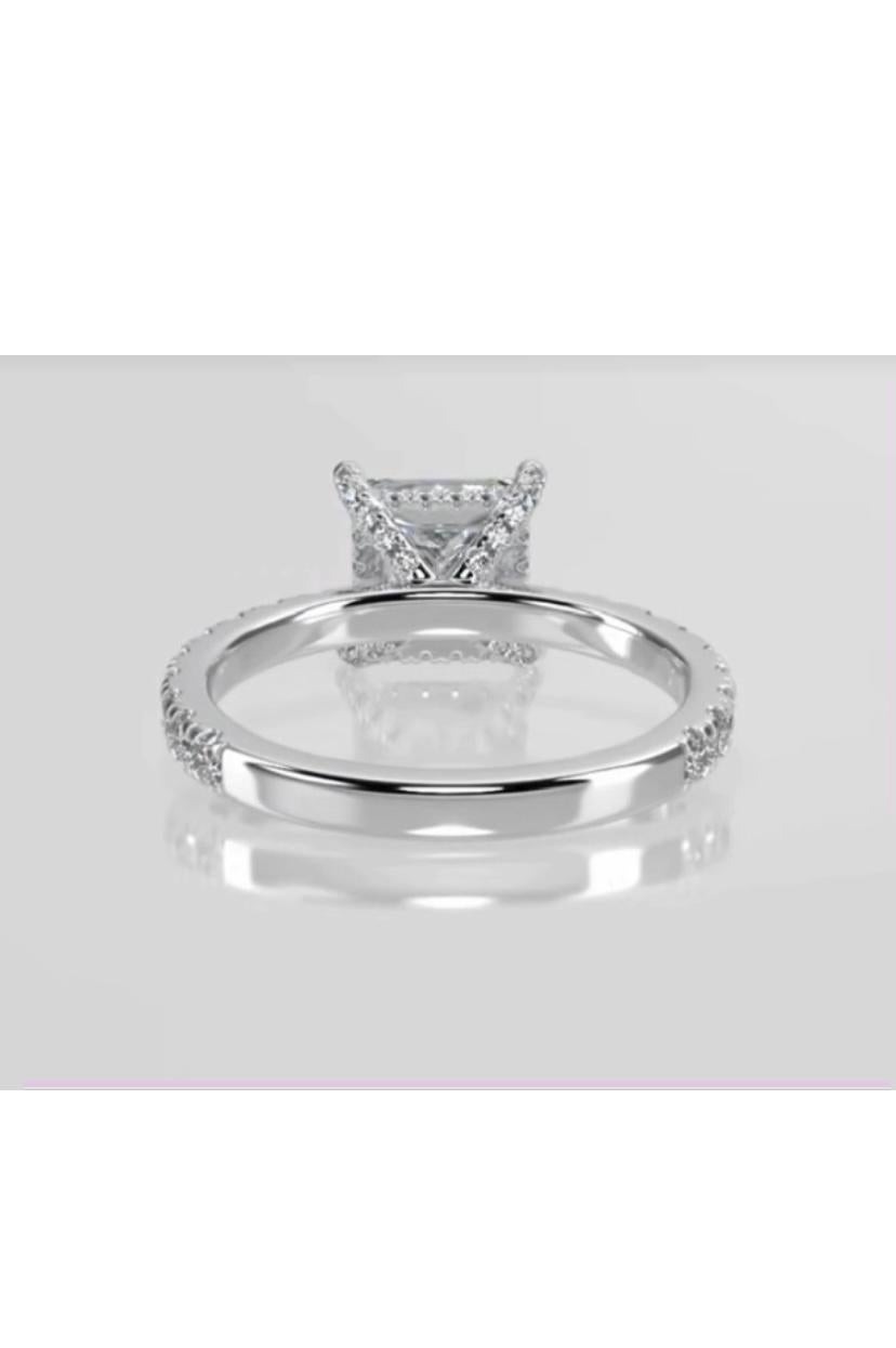 GIA Certified 5.00 Princess Cut Natural Diamond 18K Gold Solitarie Ring In New Condition For Sale In Massafra, IT