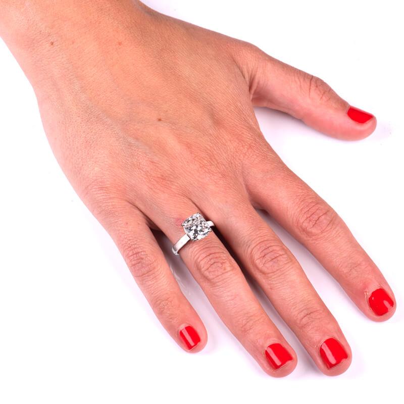 Women's or Men's GIA Certified 5.01 Carat Cushion Cut Diamond Platinum Engagement Ring For Sale