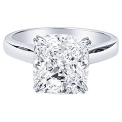 Bague de fiançailles en platine certifiée GIA 5.01 carats diamant taille coussin