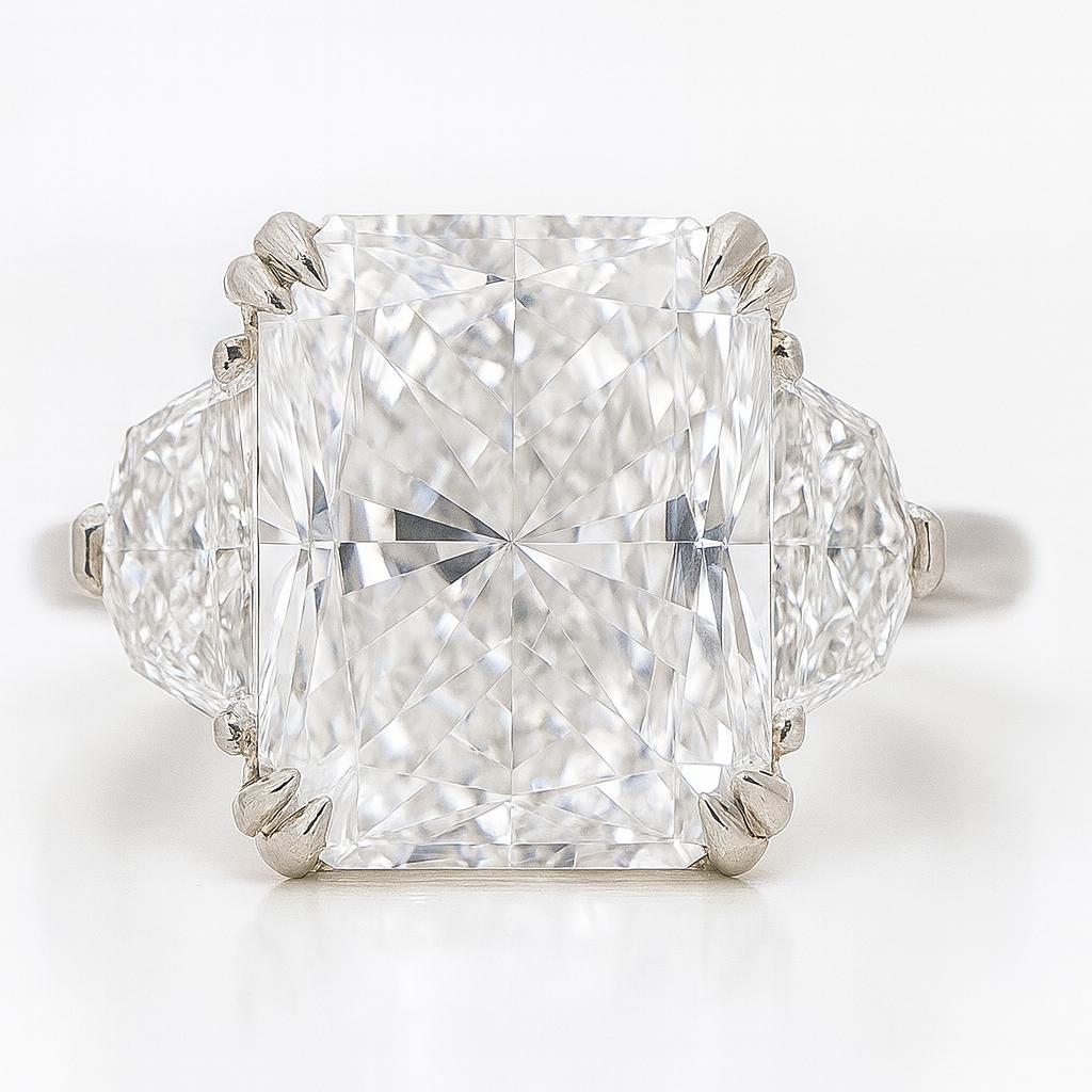 Ein prächtiger Platinring mit einem GIA-zertifizierten Diamanten von 5,01 Karat im Brillantschliff von außergewöhnlicher Qualität. Der Mittelstein ist H Farbe, VS1 Klarheit, mit ausgezeichneter Politur und Symmetrie und keine Fluoreszenz eingestuft.