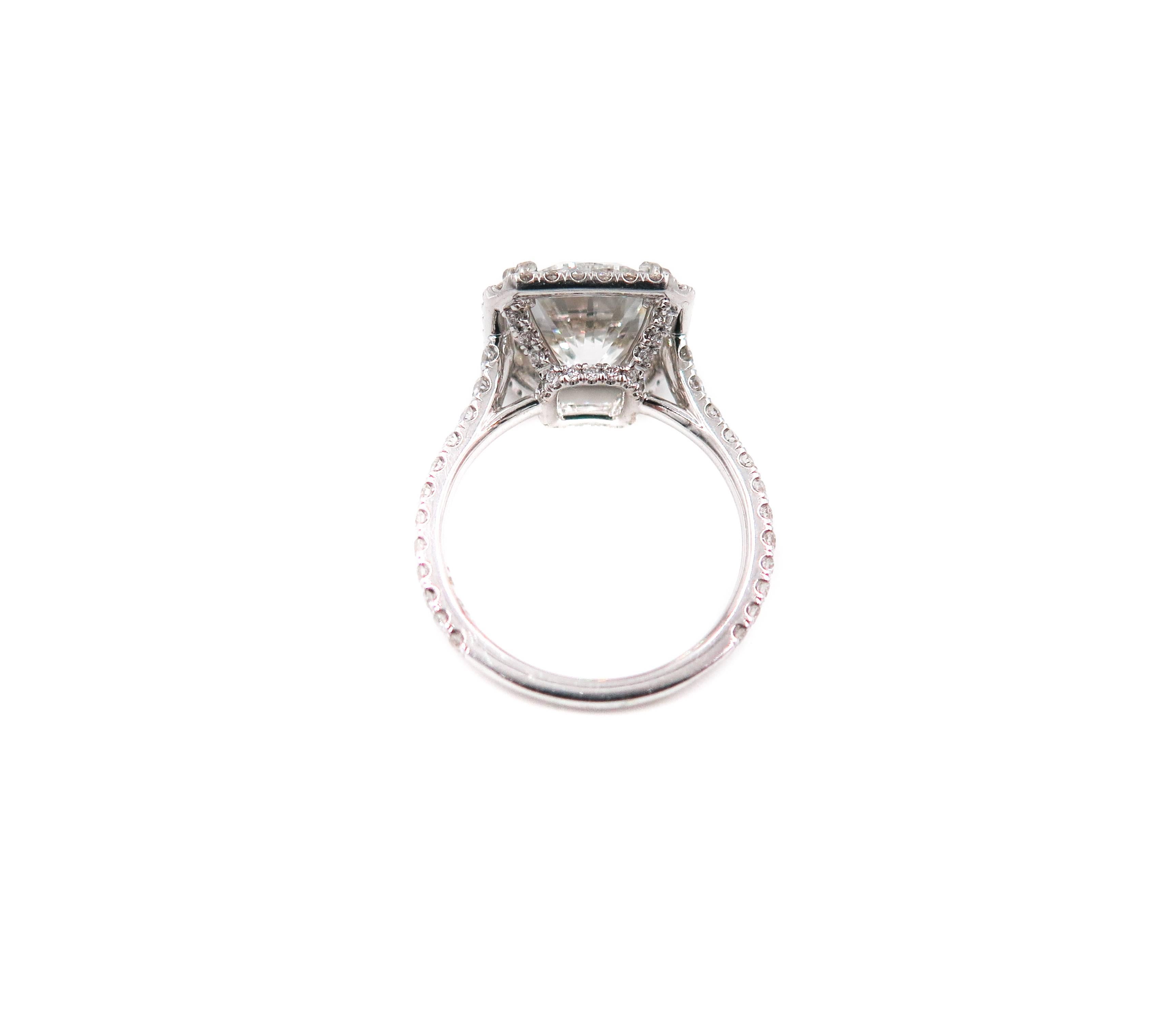 Round Cut GIA Certified 5.01 Carat Round Diamond Engagement Ring