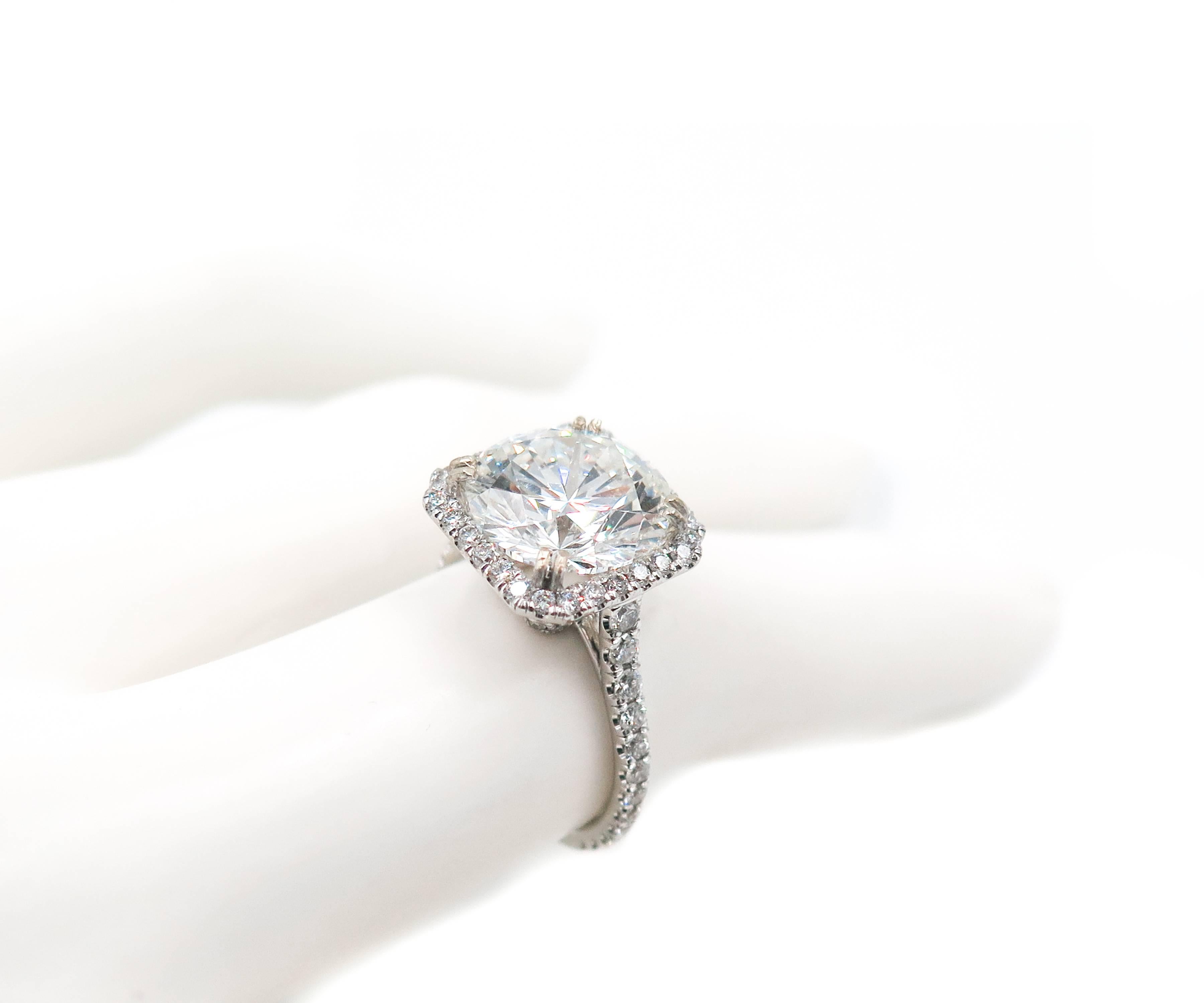Women's GIA Certified 5.01 Carat Round Diamond Engagement Ring