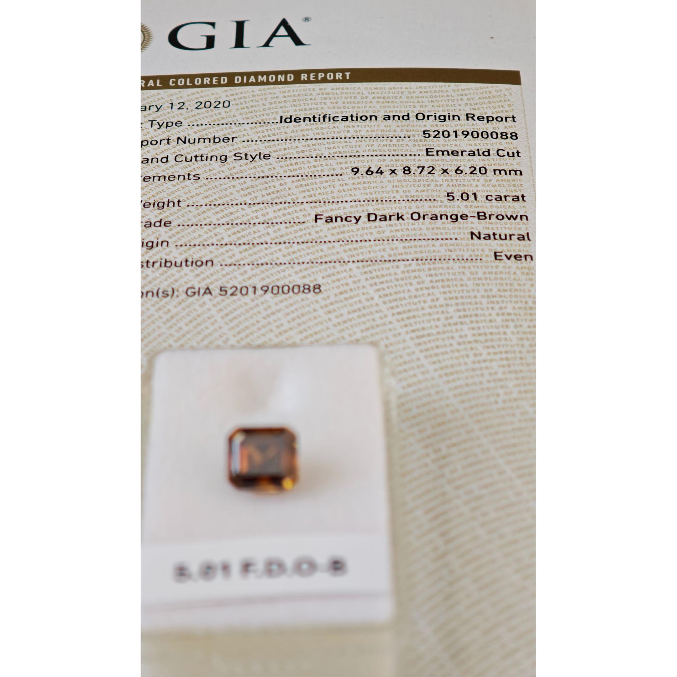 Diamant naturel certifié GIA de taille émeraude 5.01, de couleur orange brun foncé en vente 14