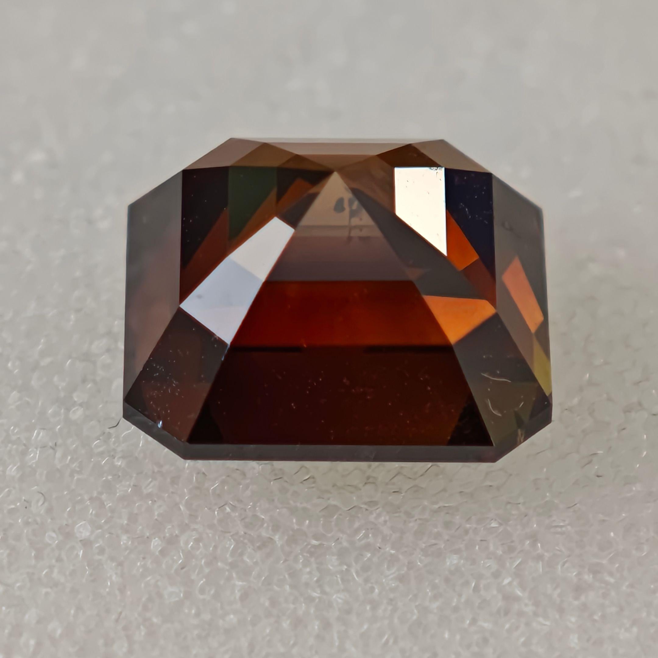 Diamant naturel certifié GIA de taille émeraude 5.01, de couleur orange brun foncé en vente 15