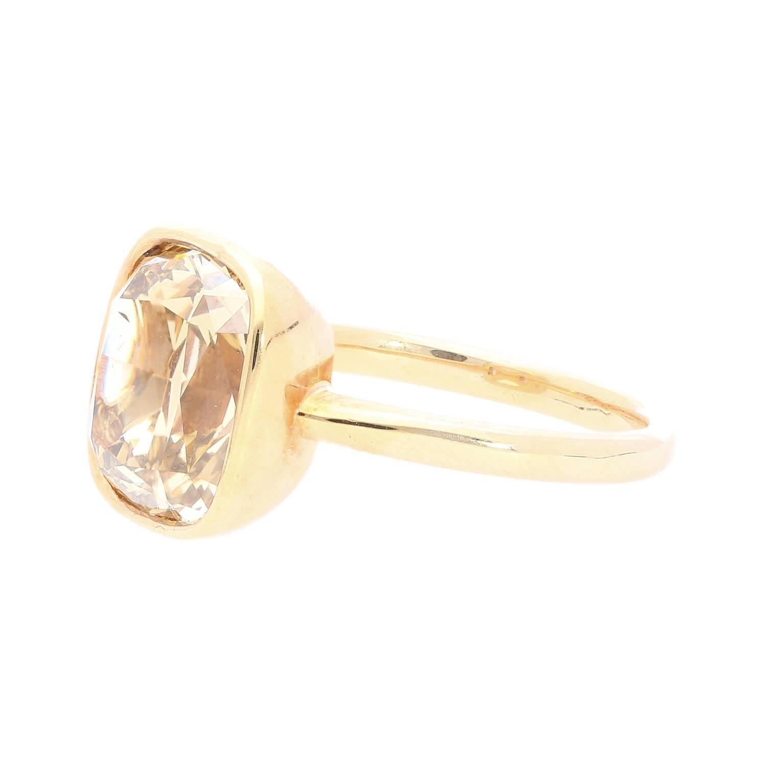 GIA Certified 5.02 Carat Cushion Cut Fancy Brown Yellow Diamond Ring in 18k Rose In New Condition For Sale In Miami, FL