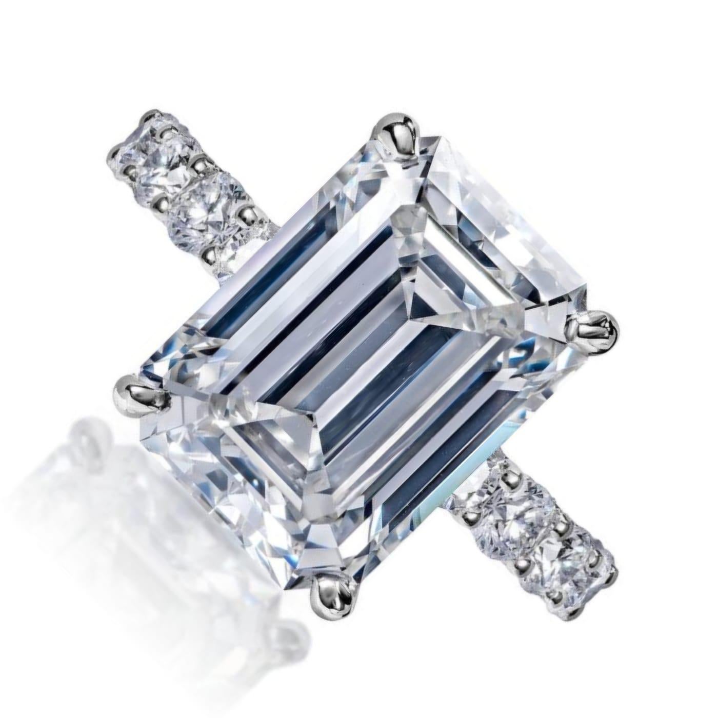 Women's or Men's GIA Certified 5.02 Carat Emerald Cut Diamond Ring VS2 Clarity D Color For Sale