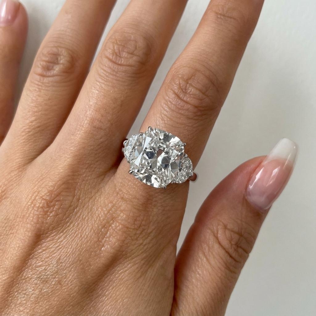 GIA-zertifizierter Brillantring mit 5,02 Karat aus alter Mine im Angebot 1