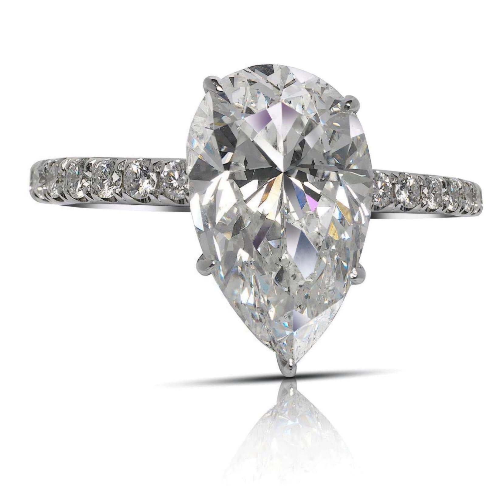 GIA Certified 5.02 Carat Pear Cut Diamond Ring VS2 Clarity F Color For Sale 1