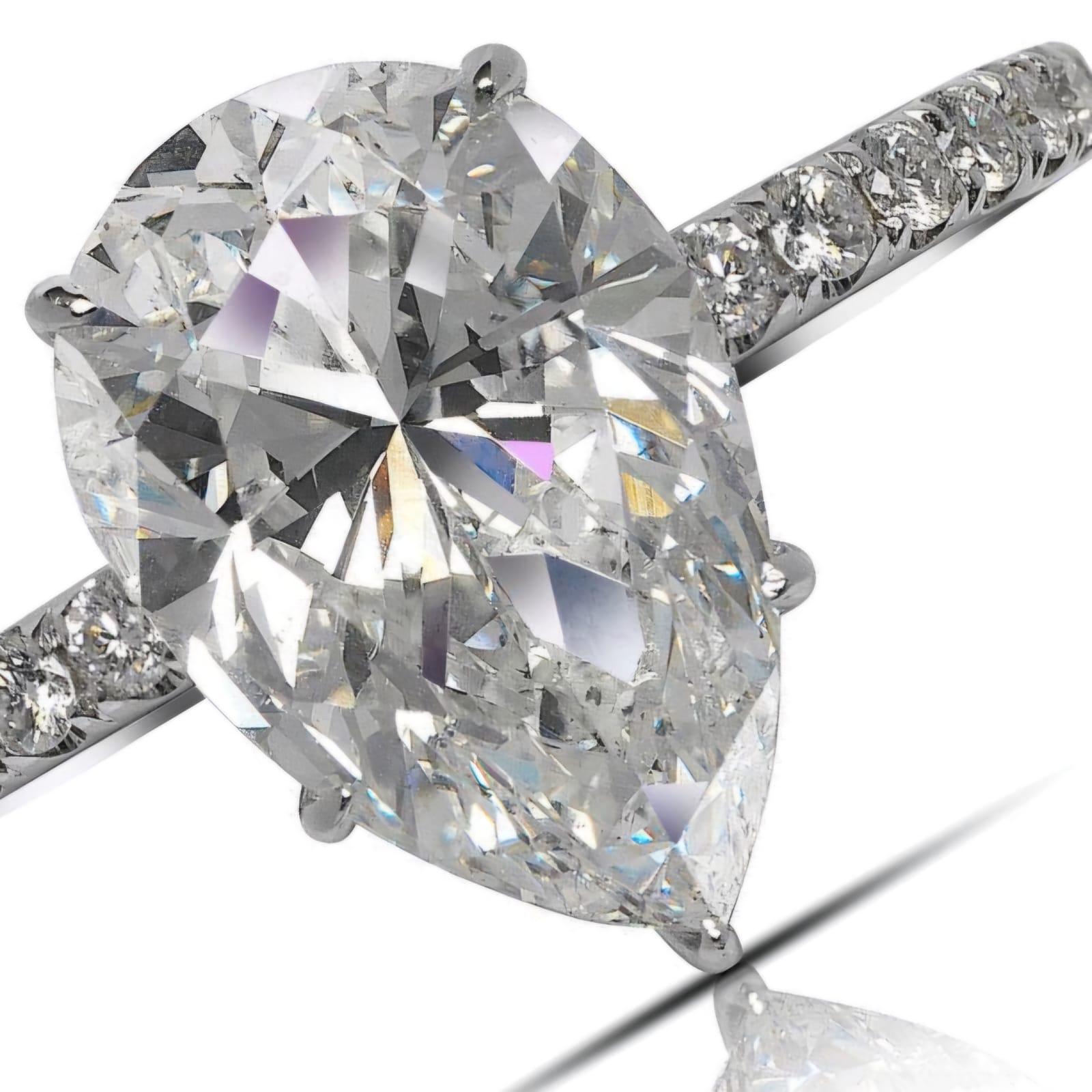 GIA Certified 5.02 Carat Pear Cut Diamond Ring VS2 Clarity F Color For Sale 2