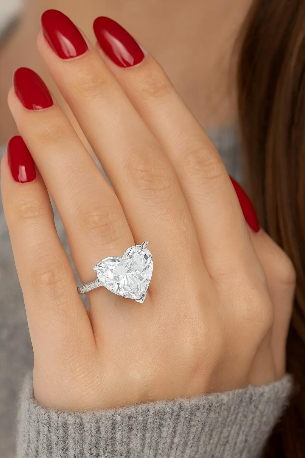 Taille cœur Bague en forme de cœur certifiée GIA 5,03 carats D sans défaut interne de type IIa en vente