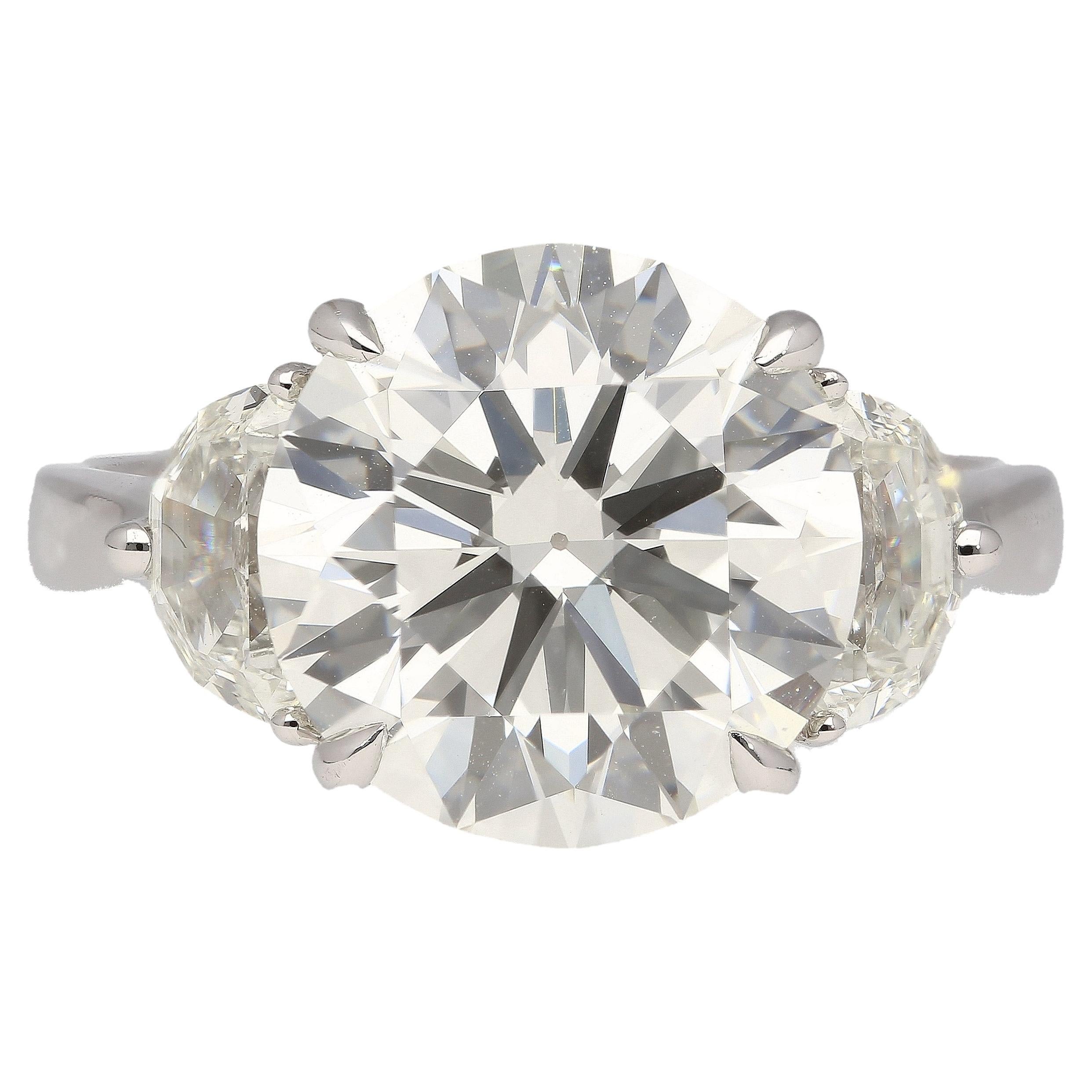 GIA Certified 5.03 Carat J/VVS1 Round Cut Diamond Ring Half Moon Cut Side Stones For Sale