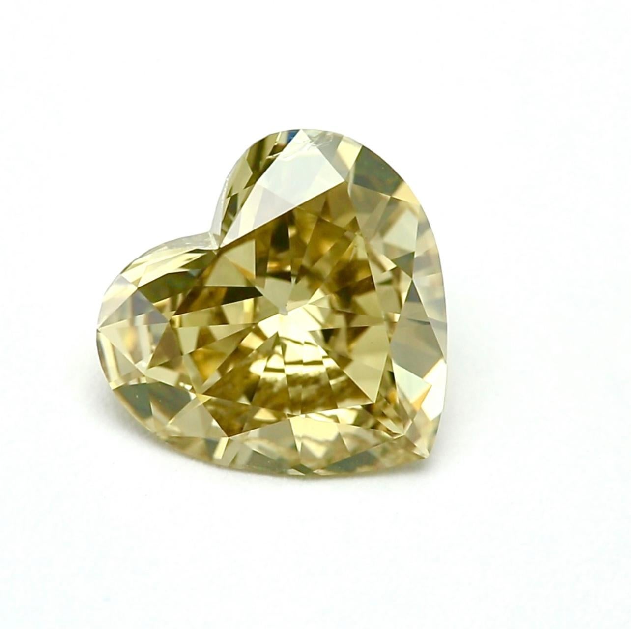 GIA Certified - 5.03 Fancy Brownish Greenish Yellow Diamond In New Condition For Sale In Ramat Gan, IL