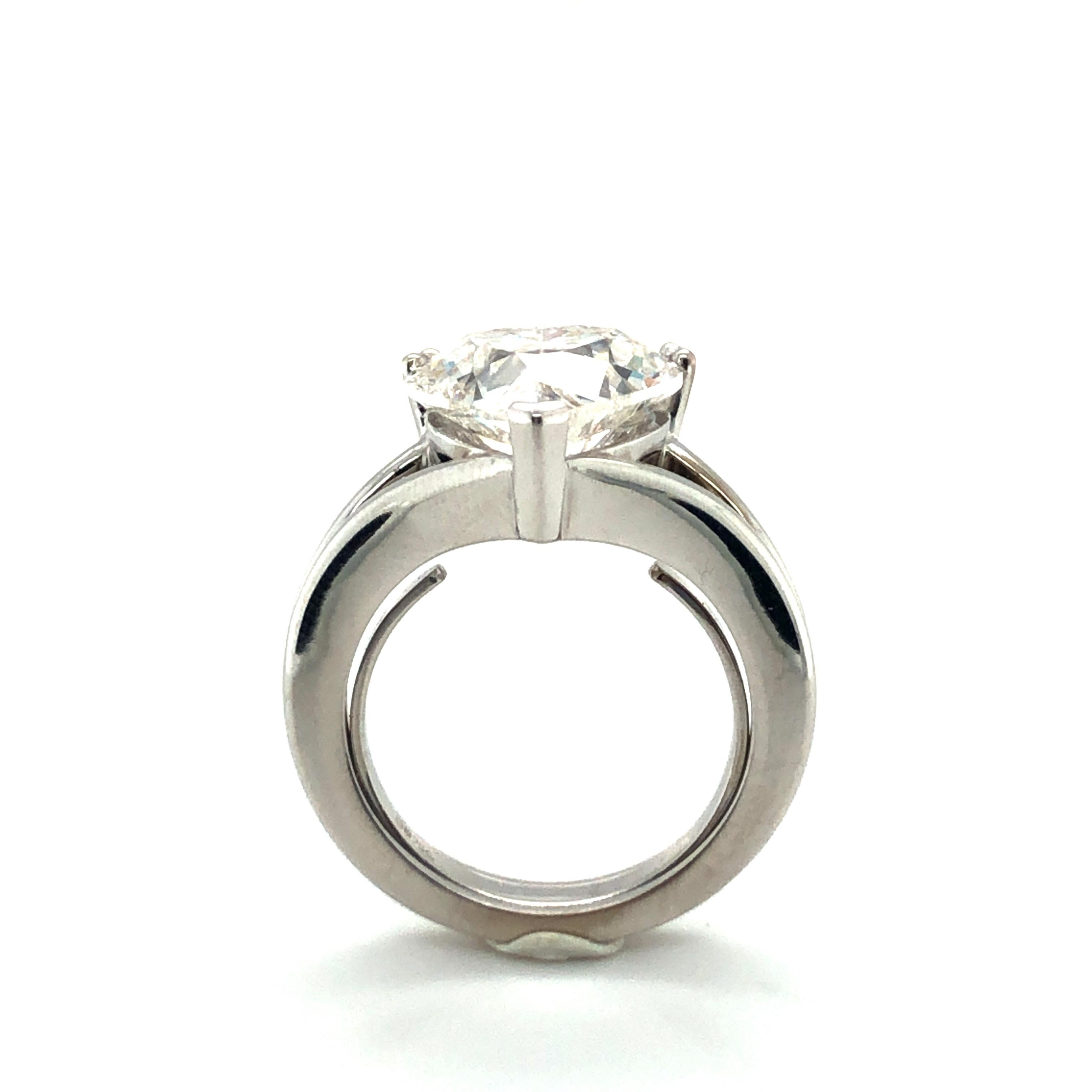 GIA Certified 5.04 Carat Heart-Shaped Diamond Ring in 18 Karat White Gold 2