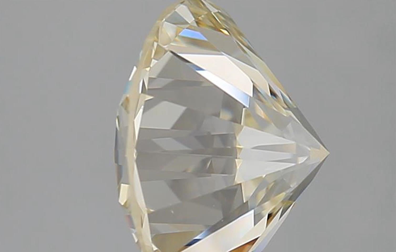 Taille ronde Diamant libre de 5,04 carats, couleur O-P, pureté VS2, certifié par le GIA en vente