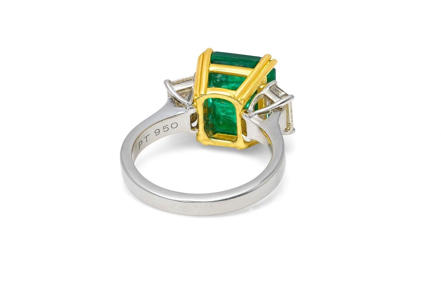 Bague en or 18 carats certifiée GIA de 5,06 carats d'émeraudes et de diamants en vente 1