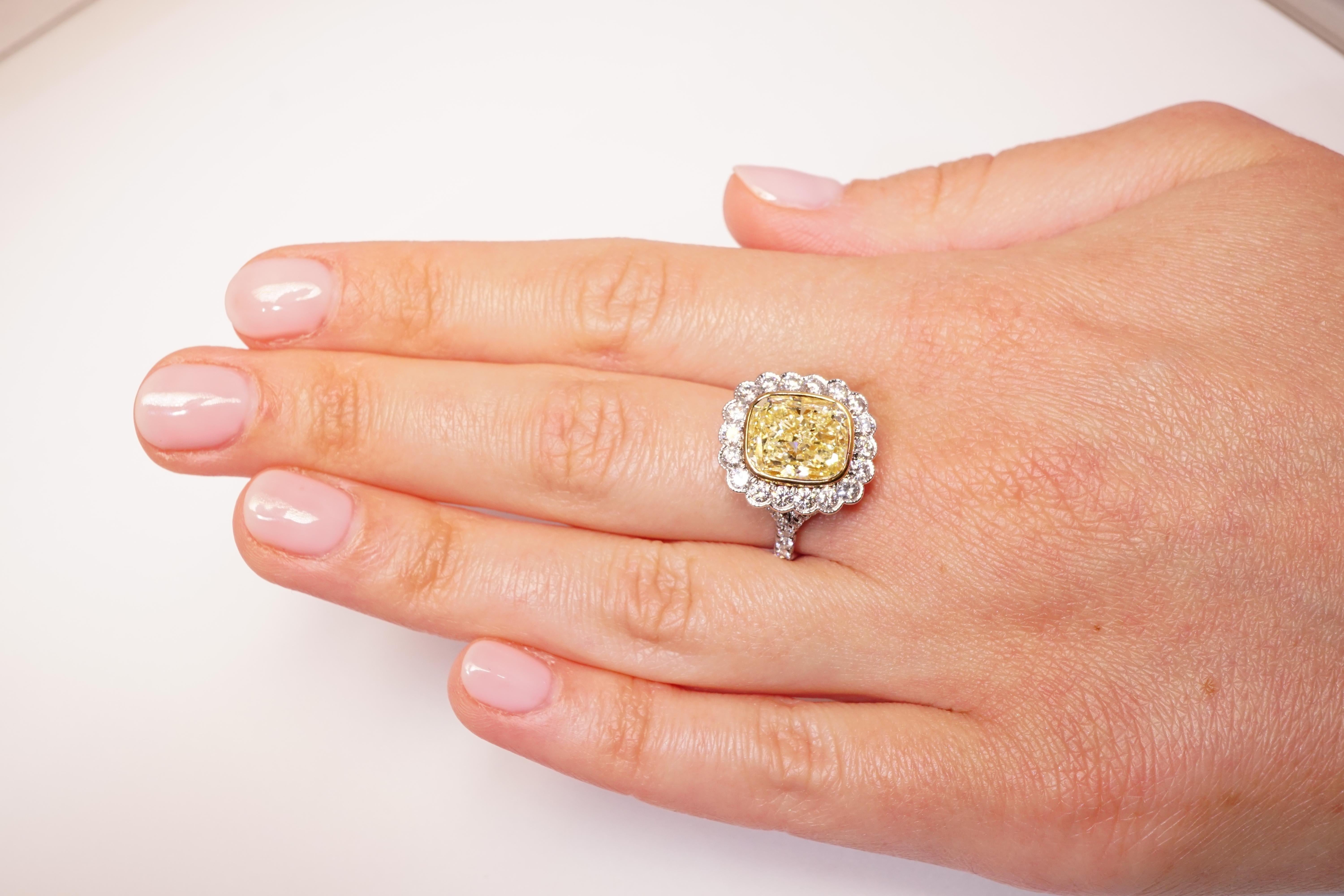 GIA Certified 4.07 Ct Cushion Fancy Light Yellow Diamond Engagement Ring In New Condition For Sale In New York, NY