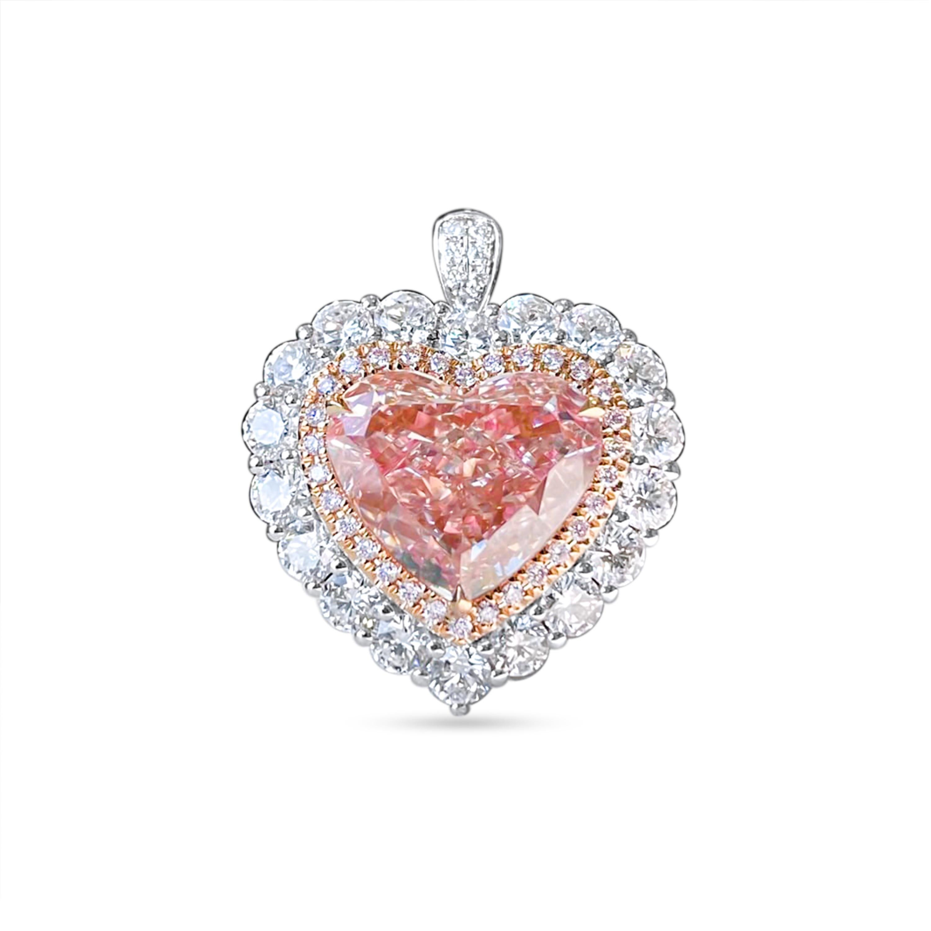 GIA Certified 5.07ctw Heart Cut Pink Cocktail Halo Pendant Ring In New Condition For Sale In PARIS, FR