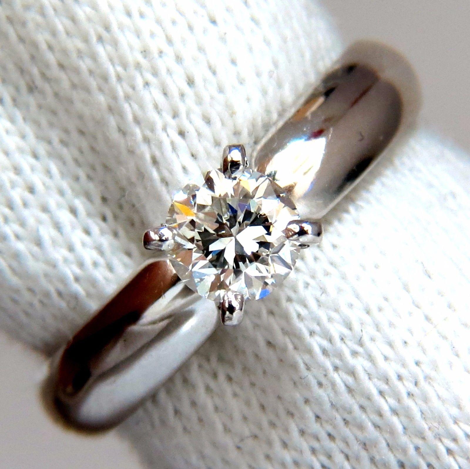 GIA Certified .51 Carat Round Cut Diamond Solitaire Ring Platinum Classic G/Vs In New Condition For Sale In New York, NY