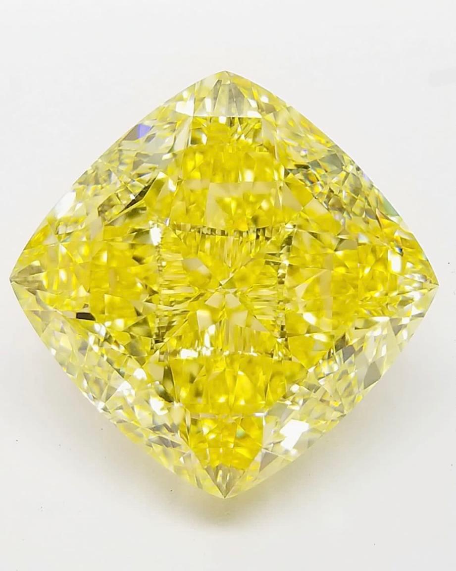 Träume wahr werden lassen. Diese prächtigen 51 Karat gelben Diamanten sind der Inbegriff von Luxus und Opulenz. 
Der Besitz solcher Schätze ist ein Segen, denn sie sind nicht nur Symbole unvorstellbaren Reichtums und unvorstellbarer Schönheit,