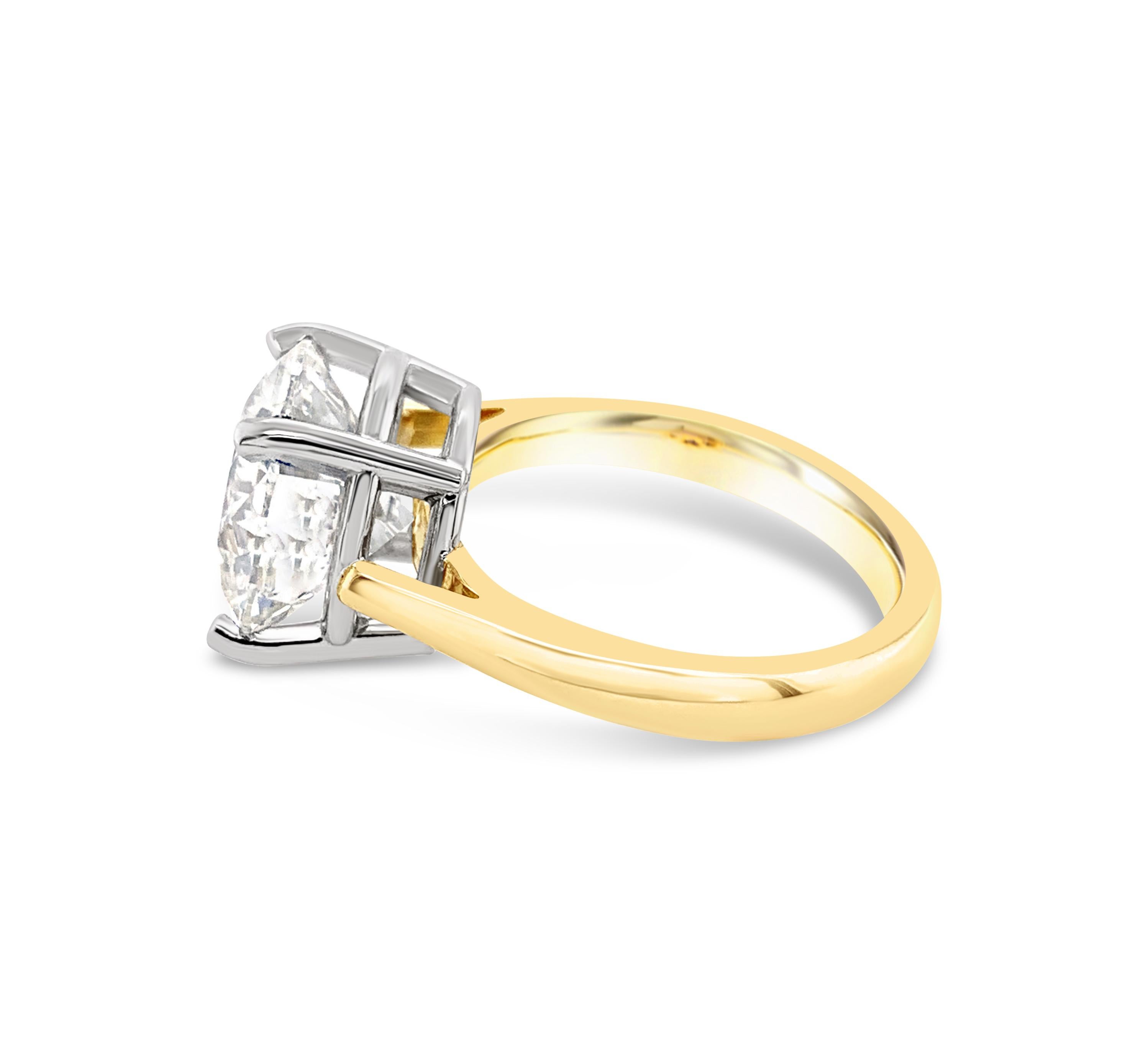 Brilliant Cut GIA Certified 5.11 Carat Diamond Solitaire Ring For Sale