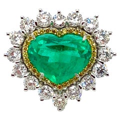 G.I.A. Certified 5.15 Carats Colombian Emerald 3 Ct Diamonds Cocktail Ring.