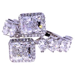 Bague bypass en diamant taille radiant de 5,17 cts certifiée GIA