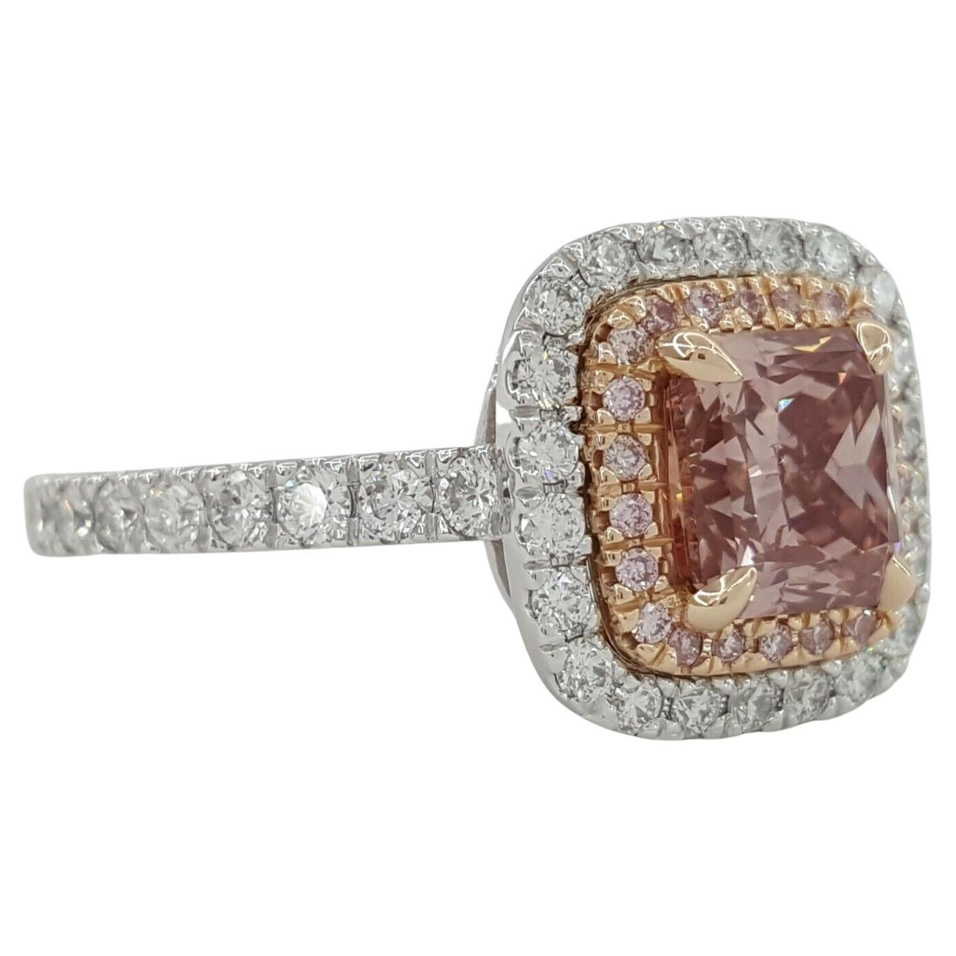 Radiant Cut ARGYLE 1.20 Carat Fancy Pink Diamond Ring Pink Gold 18 Carats