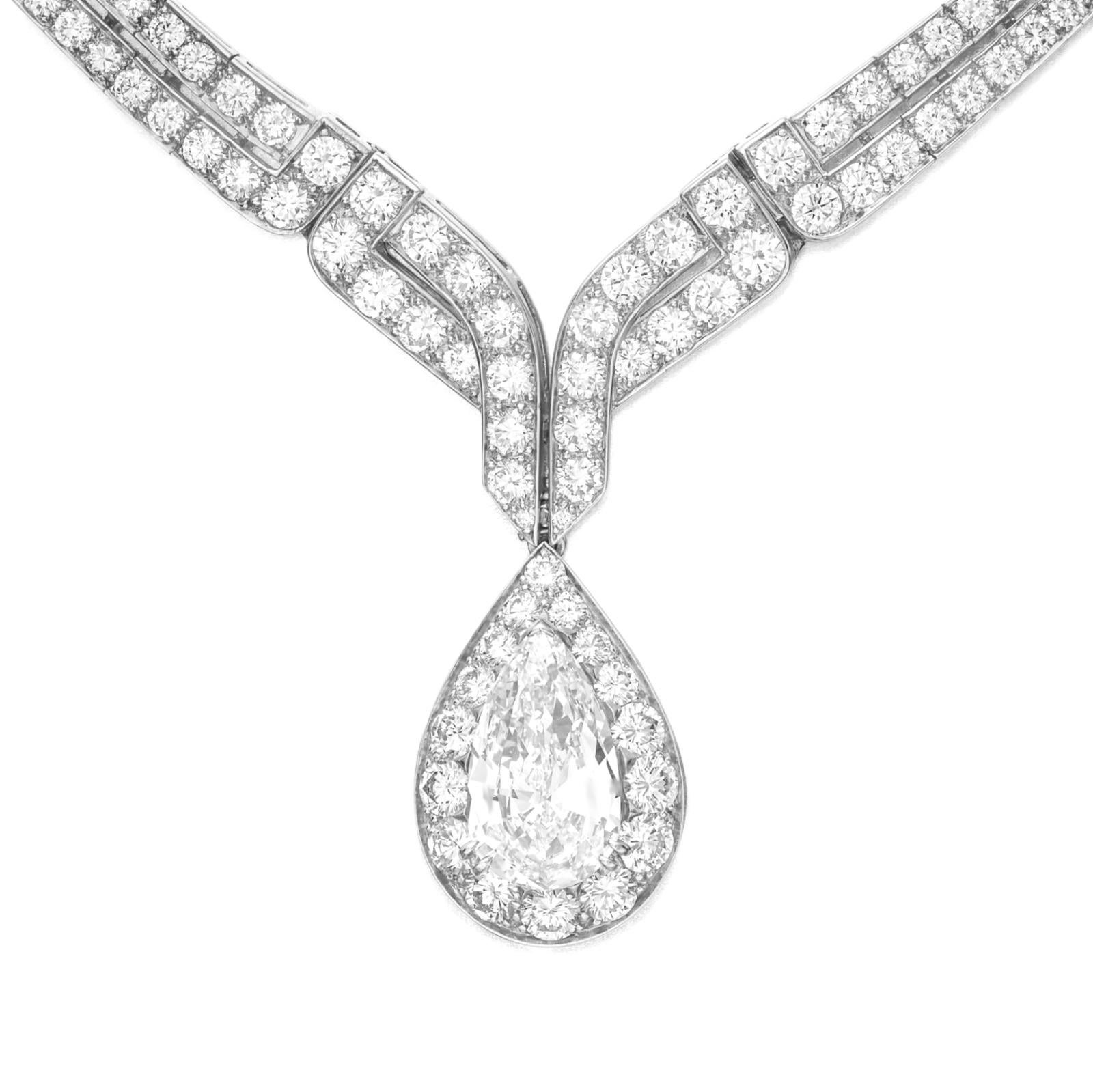 Contemporain Collier de diamants en forme de poire de 5,21 carats certifié GIA D COLOR en vente
