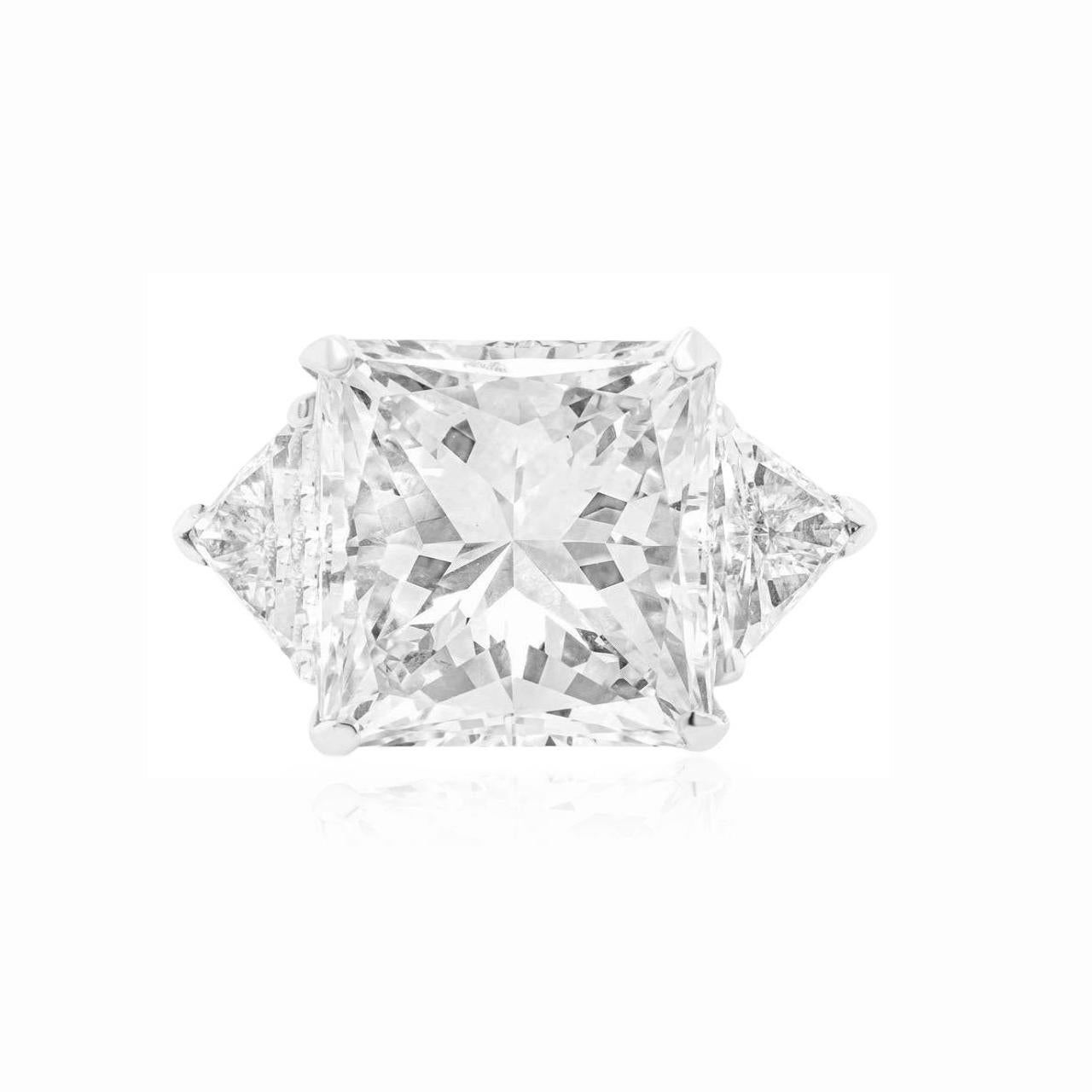 Contemporary GIA Certified 5.01 Carat Princess Cut Diamond with Trillion Diamond in Platinum For Sale