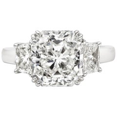 Bague de fianailles  trois pierres en diamants taille radiant de 5,24 carats certifis GIA