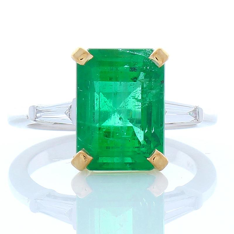GIA Certified 5.26 Carat Octagon Cut Emerald Two Tone Cocktail Ring In 18K Gold In New Condition In Chicago, IL