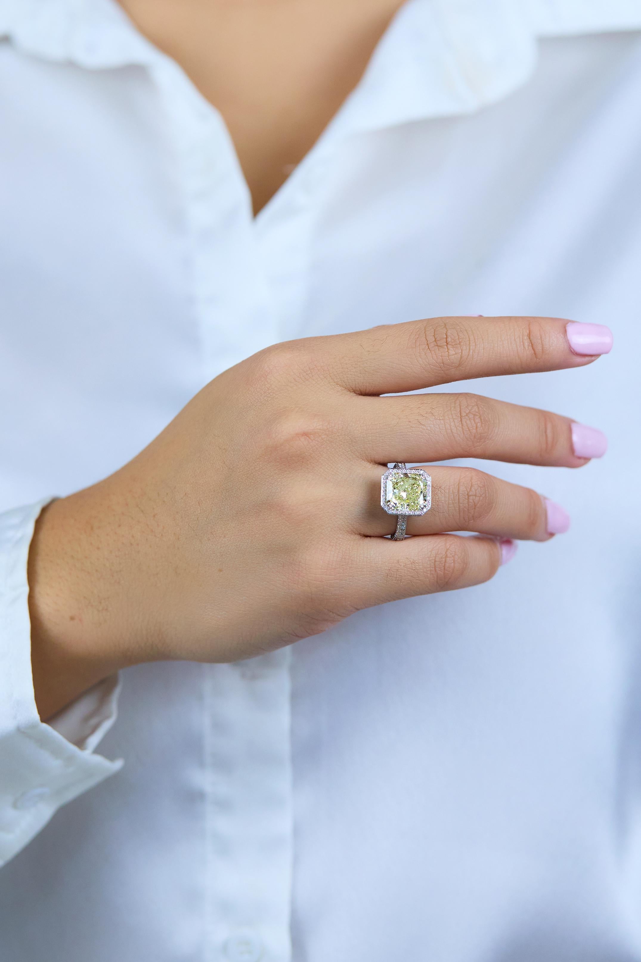 5 carat radiant cut diamond ring