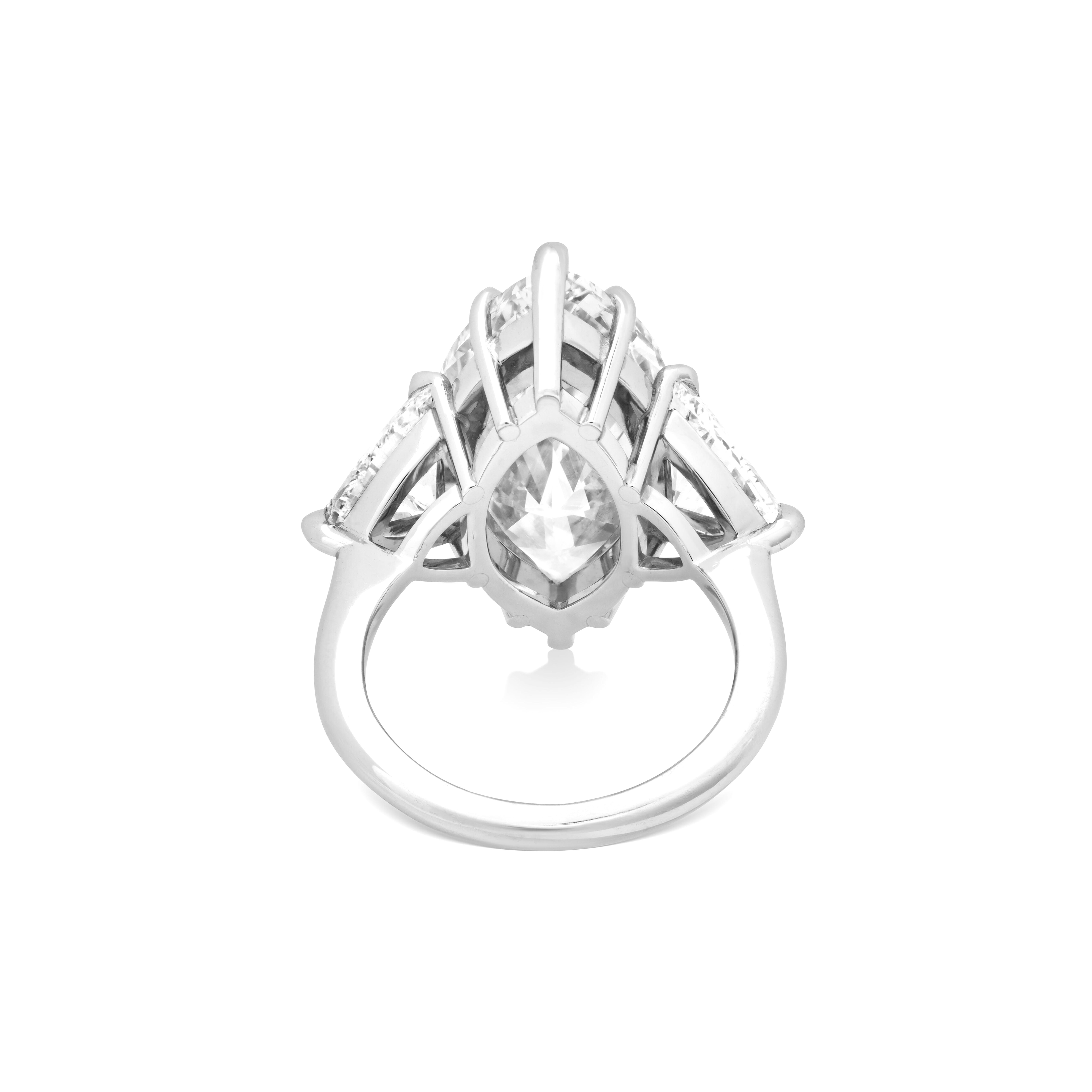 Contemporain Bague avec diamant taille brillant marquise de 5,31 carats certifié GIA en vente